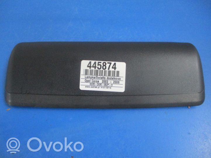 Opel Corsa C Takatavaratilan sisävalo 09114502