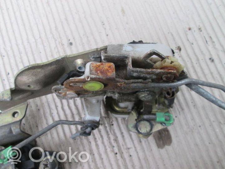 Mitsubishi Space Runner Front door lock 