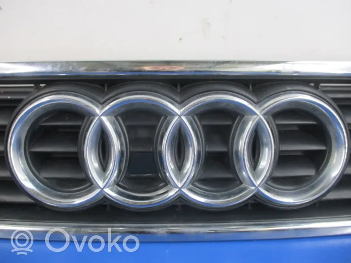 Audi A4 S4 B5 8D Atrapa chłodnicy / Grill 8D0853651D