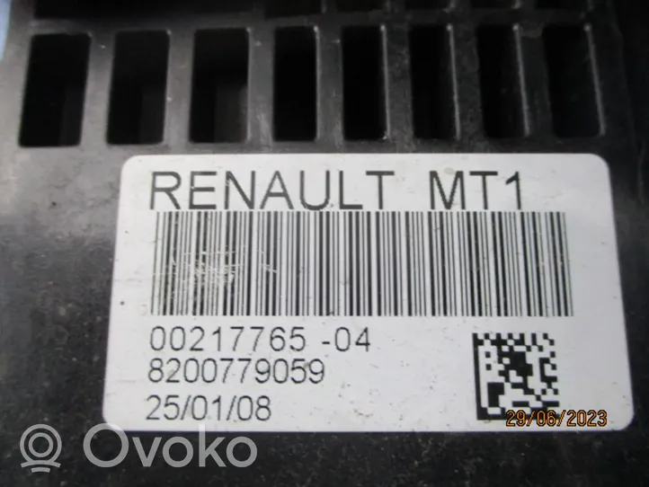 Renault Megane II Vaihdetanko 8200779059