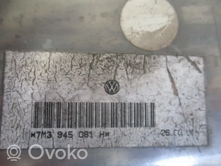 Volkswagen Sharan Lampa oświetlenia tylnej tablicy rejestracyjnej 7M3945081