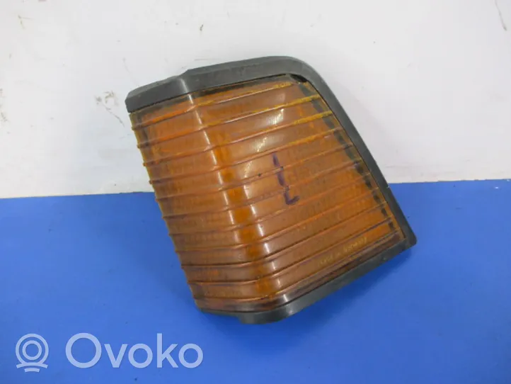 Volkswagen PASSAT Front indicator light 