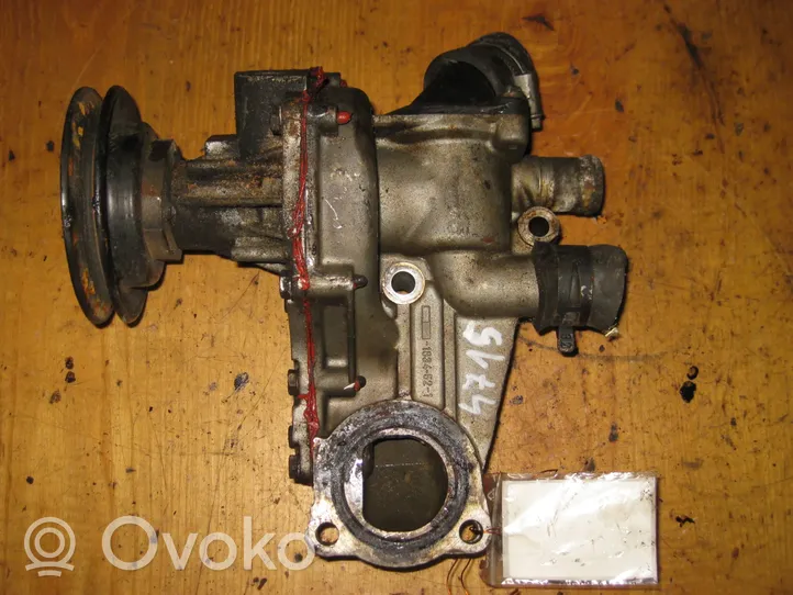 Audi 80 90 S2 B4 Water pump 