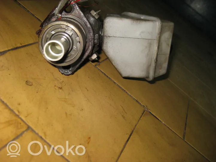 Renault Thalia I Master brake cylinder 