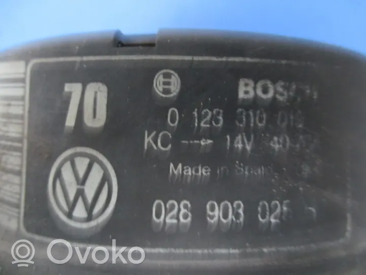 Volkswagen Polo III 6N 6N2 6NF Generaattori/laturi 