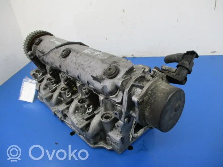 Renault Master II Engine head 