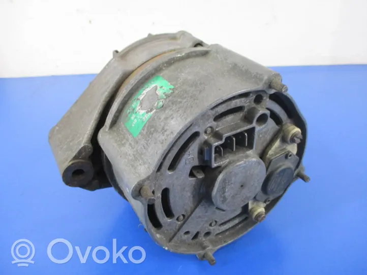 Volkswagen Golf I Generatore/alternatore 