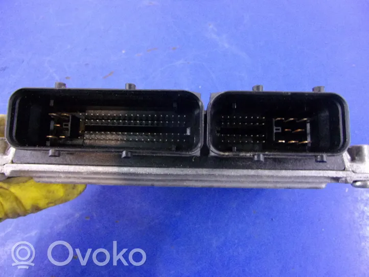 Skoda Fabia Mk1 (6Y) Motora vadības bloka ECU 047906033D