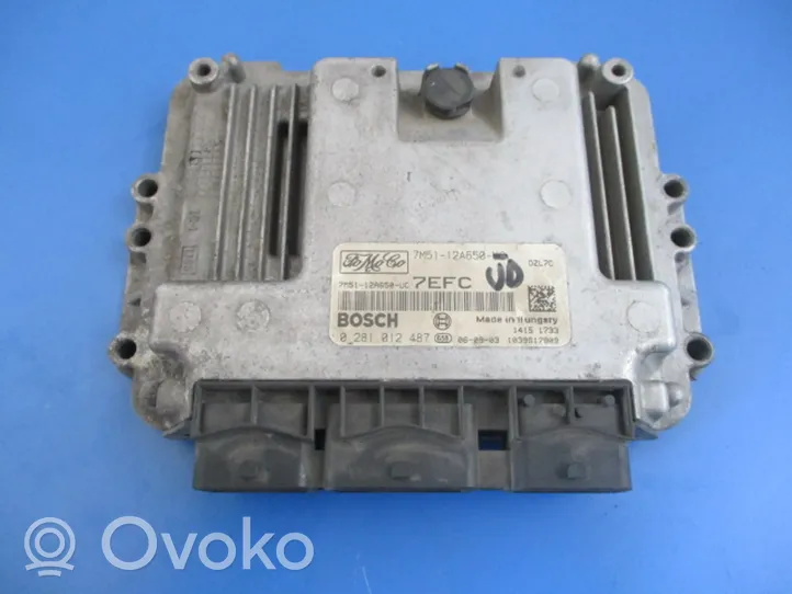 Mazda 3 I Unité de commande, module ECU de moteur 7M51-12A650-UC