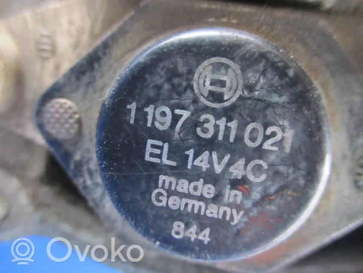 Volkswagen PASSAT B2 Generator/alternator 075903193