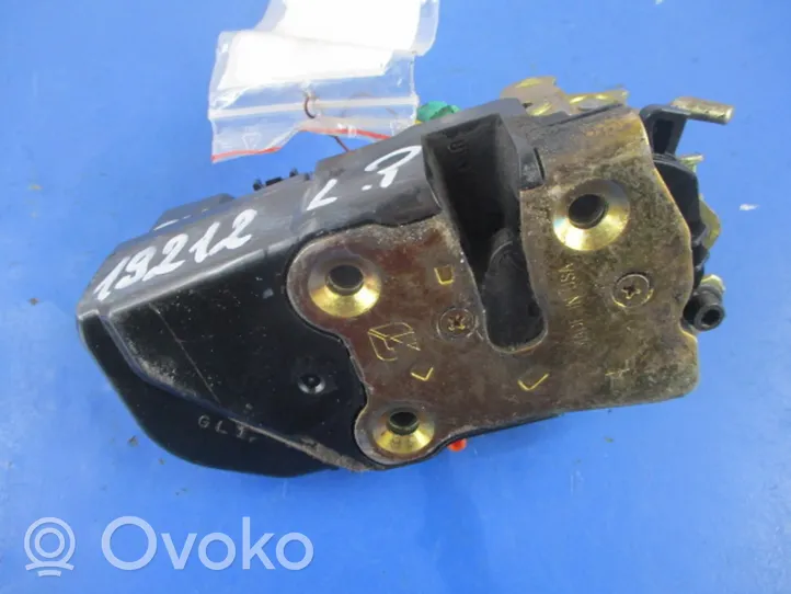 Chevrolet PT Cruiser Front door lock 