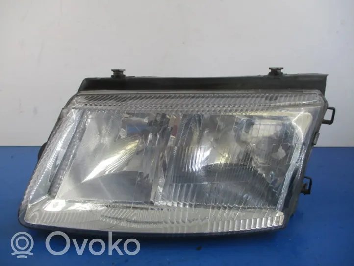 Volkswagen PASSAT B5 Lampa przednia 