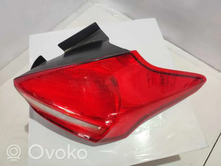 Ford Focus Lámpara de faros/luces traseros F1EB13404CF