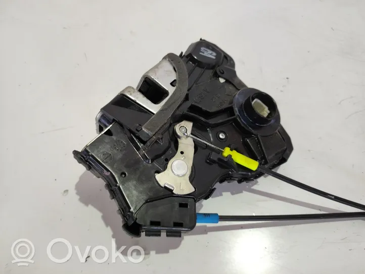 Toyota Auris 150 Zamek drzwi przednich A046693