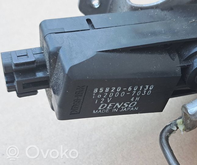 Toyota Avensis T250 Inne części wnętrza samochodu 85820-60130