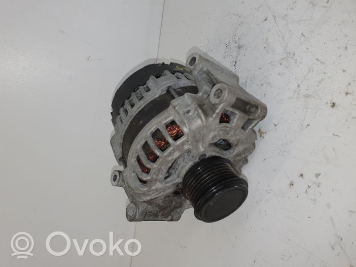 Audi A5 8T 8F Generatore/alternatore 