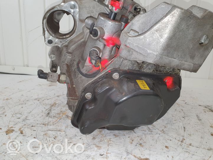 Volkswagen Polo VI AW Mechaninė 5 pavarų dėžė SJD020718