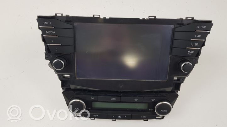 Toyota Avensis T270 Console centrale, commande de multimédia l'unité principale 