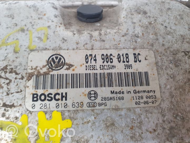 Volkswagen II LT Komputer / Sterownik ECU i komplet kluczy 0281010639