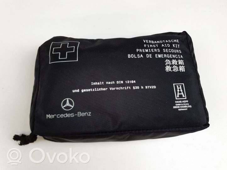 Mercedes-Benz B W245 Kit di pronto soccorso 