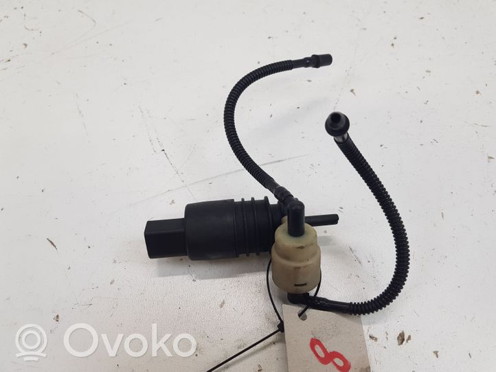 Volkswagen Golf IV Headlight washer pump 