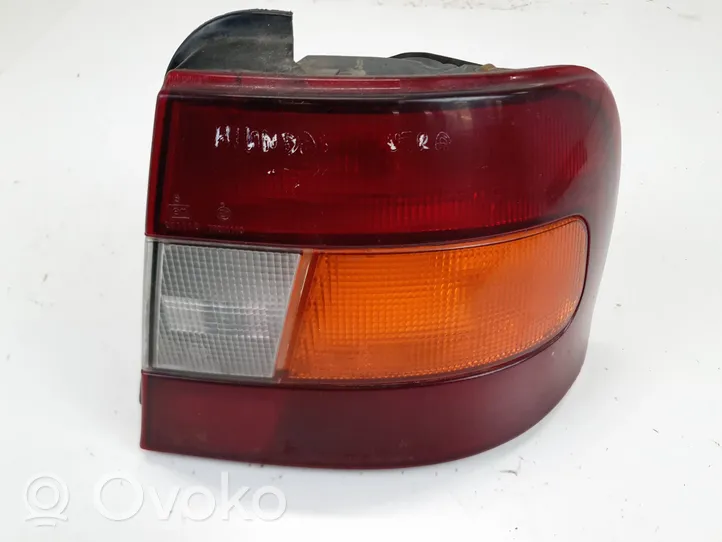 Hyundai Elantra Rear/tail lights 