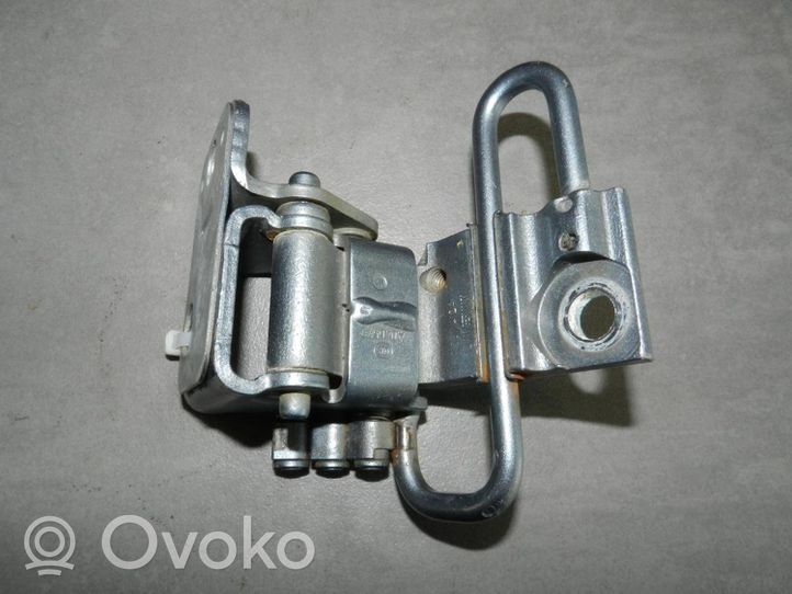 Volkswagen Eos Front door lower hinge 1Q0831412A