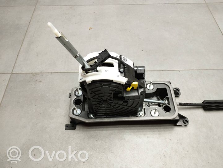 Volkswagen Touran III Palanca/selector de cambios 5QB713023M