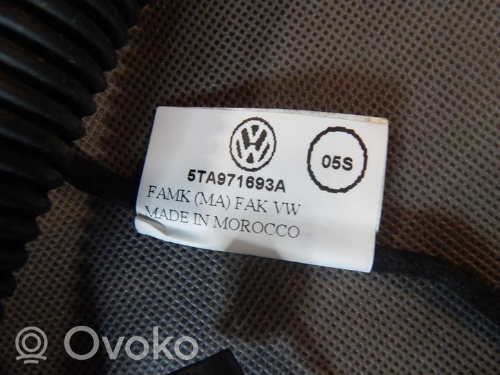 Volkswagen Touran III Faisceau de câblage de porte arrière 5TA971693