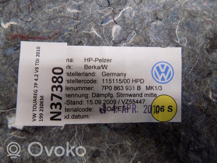 Volkswagen Touareg II Engine bonnet/hood sound/heat insulation 7P0863931B