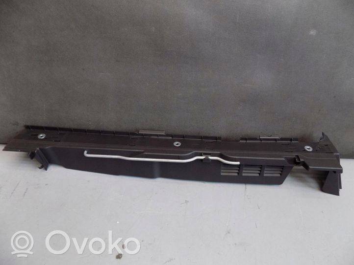 Volkswagen Touareg III Other exterior part 760858831G