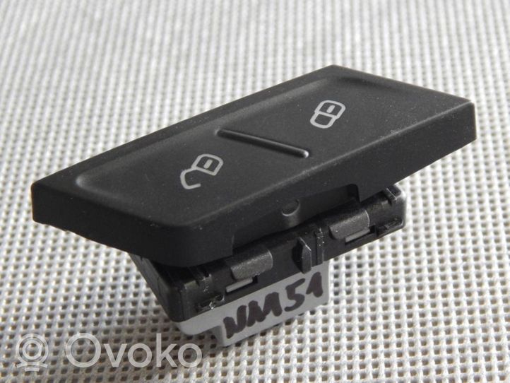 Volkswagen PASSAT B8 Central locking switch button 3G0962125A