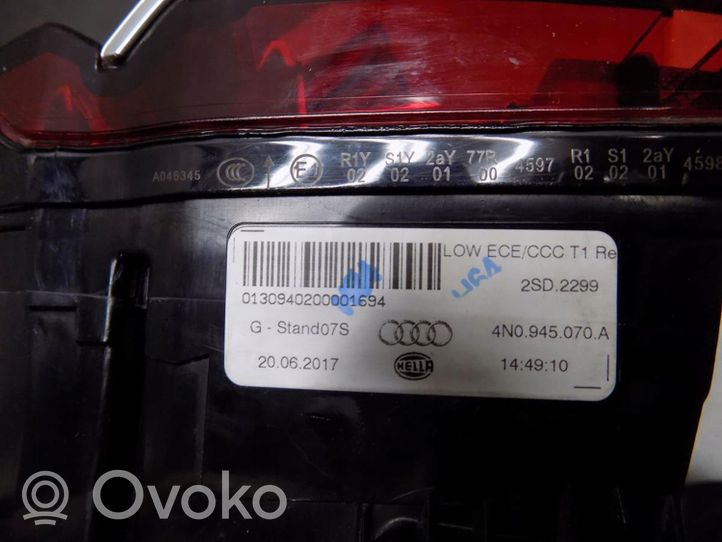 Audi A8 S8 D5 Lampy tylne / Komplet 4N0945095E