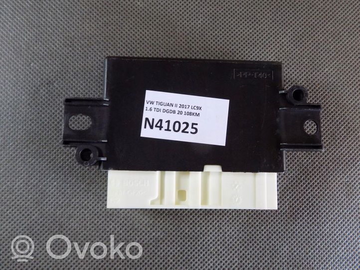 Volkswagen Tiguan Pysäköintitutkan (PCD) ohjainlaite/moduuli 3Q0919298C