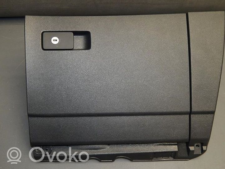 Volkswagen Sharan Daiktadėžės (bordačioko) komplektas 7N1857097