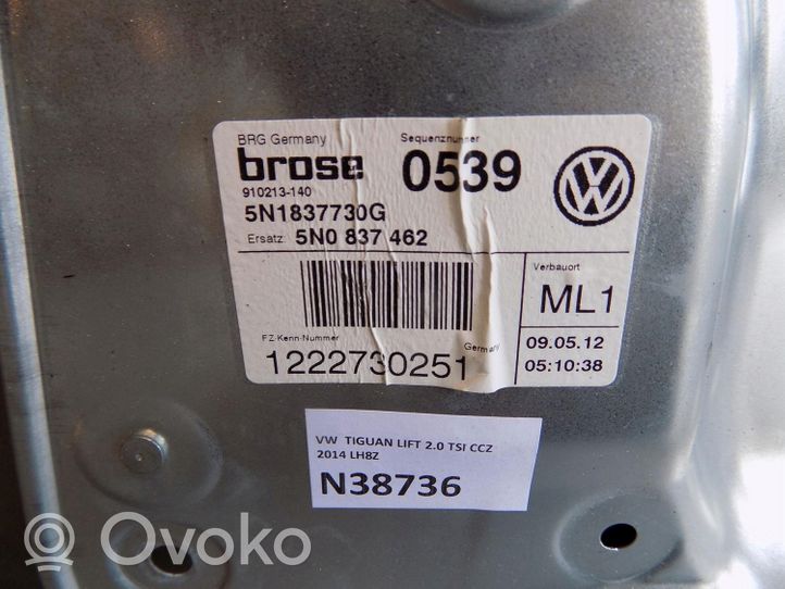 Volkswagen Tiguan Mechanizm podnoszenia szyby przedniej bez silnika 5N0837462