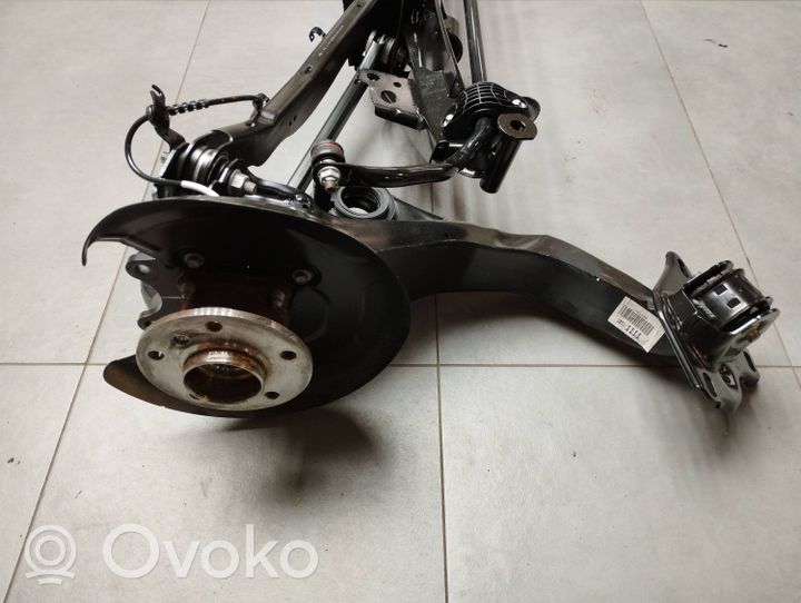 BMW X1 F48 F49 Rama pomocnicza tylna 6862558