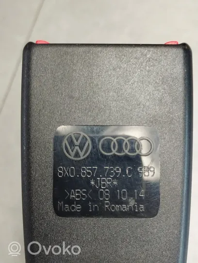 Audi A1 Klamra tylnego pasa bezpieczeństwa 8X0857739C