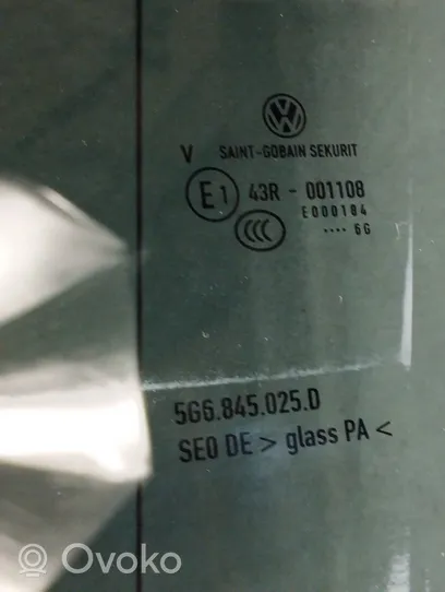 Volkswagen Golf VII Основное стекло задних дверей 5G6845025D