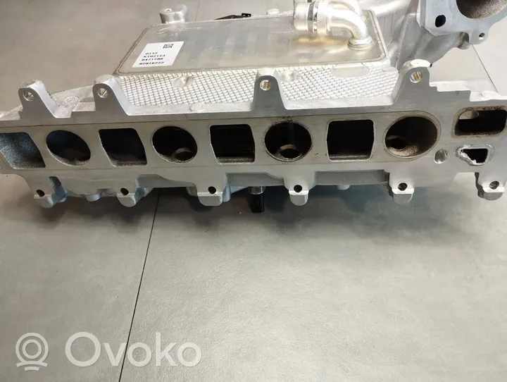 Volkswagen Tiguan Intake manifold 05L129766Q