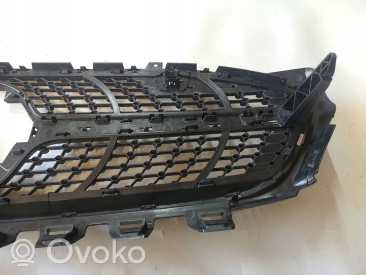 Mercedes-Benz CLA C118 X118 Grille calandre supérieure de pare-chocs avant A1188880200