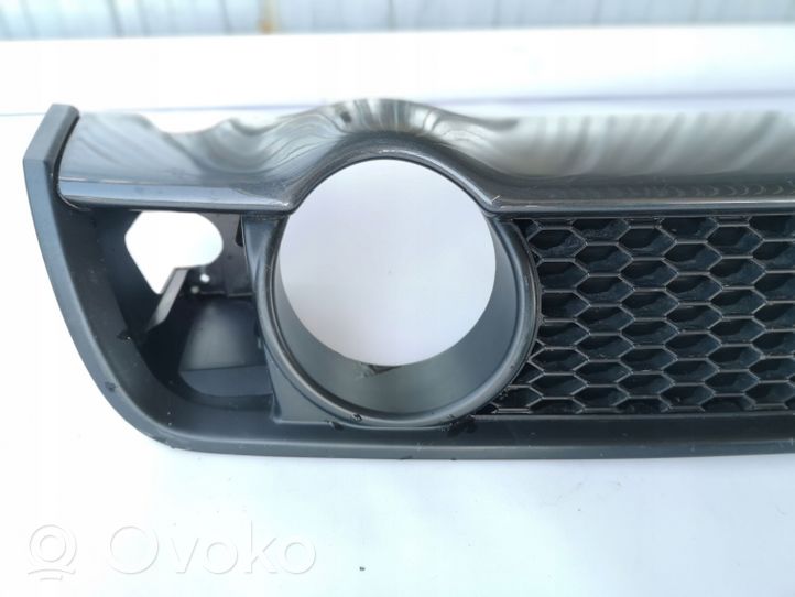 Suzuki Swift Moulure inférieure de pare-chocs arrière 7184157k1