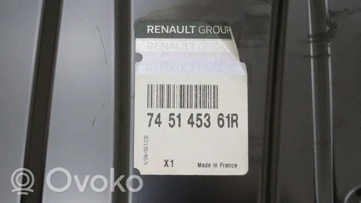 Renault Clio IV Tavaratilan/takakontin alempi sivuverhoilu 