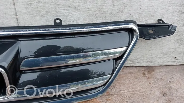 Honda CR-V Maskownica / Grill / Atrapa górna chłodnicy 