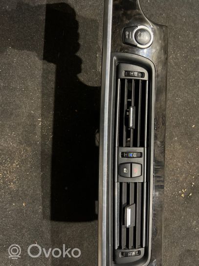 BMW M6 Panelės apdaila 4692500