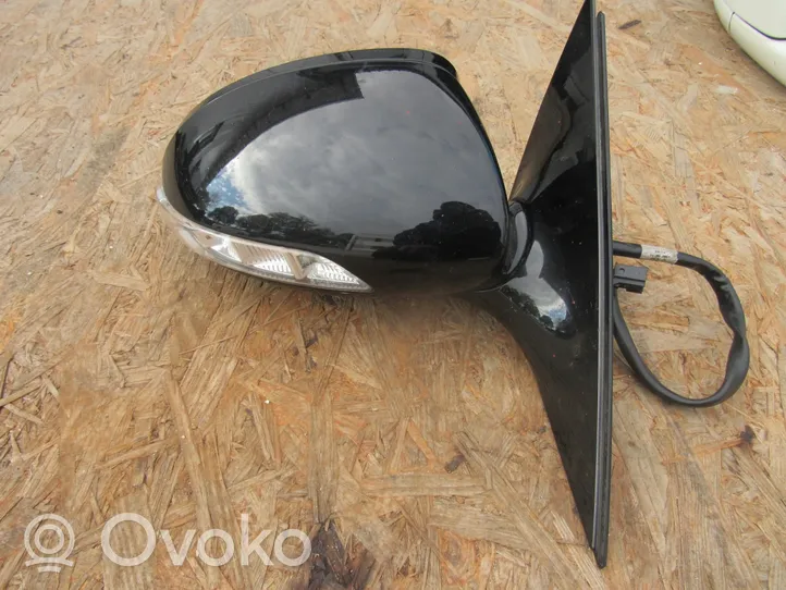 Mercedes-Benz S W221 Front door electric wing mirror 2218105716