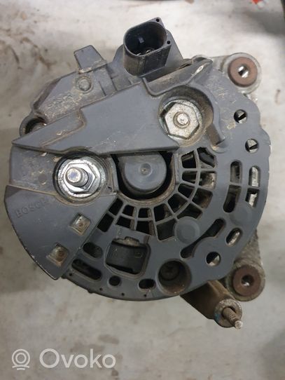 Volkswagen Amarok Generatore/alternatore 03L903024T