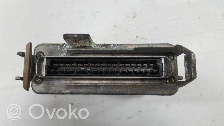 Volkswagen Corrado Calculateur moteur ECU 4A0907404