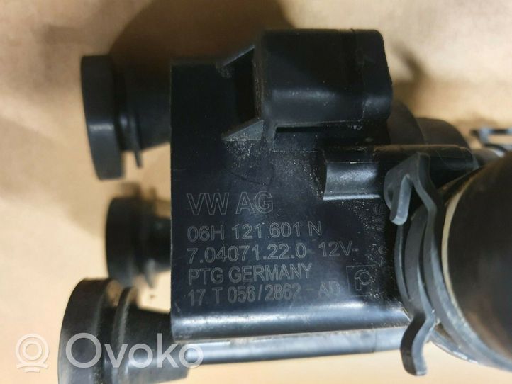 Audi A5 Pompe de circulation d'eau 8W0122073F