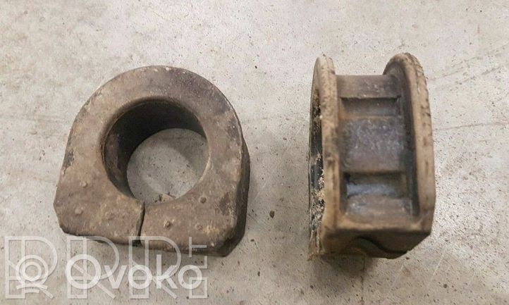 Volkswagen Scirocco Staffa di montaggio della cremagliera dello sterzo 171419884